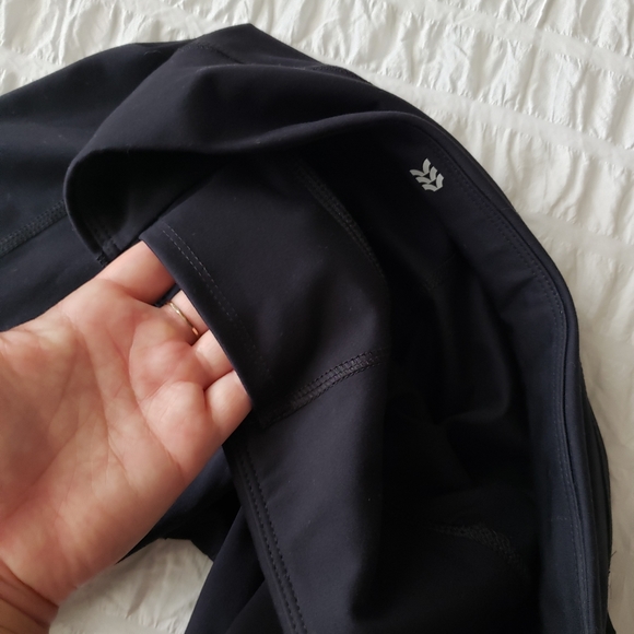 Athletic Shorts - Picture 5 of 6